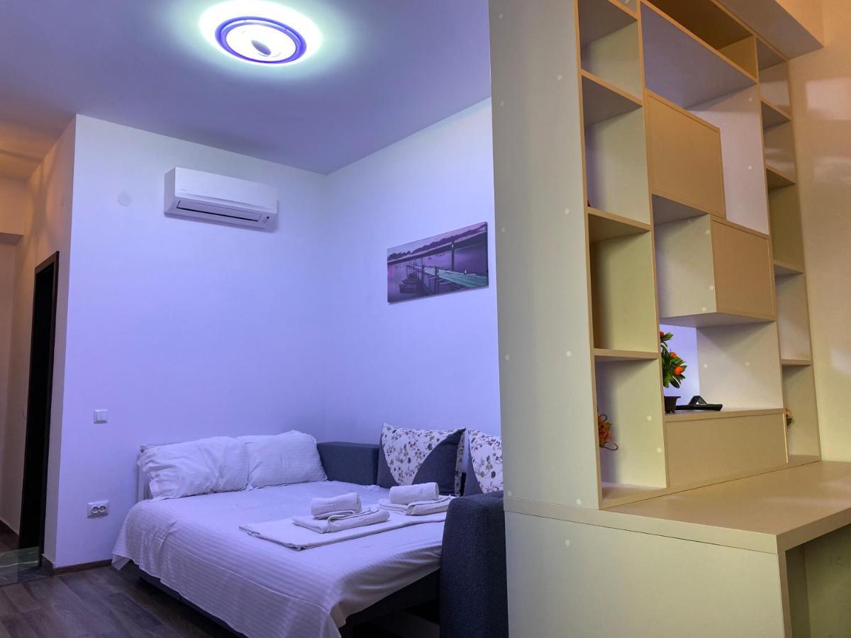 Studios & Apartments Palas By Glam Apartments Jászvásár Kültér fotó