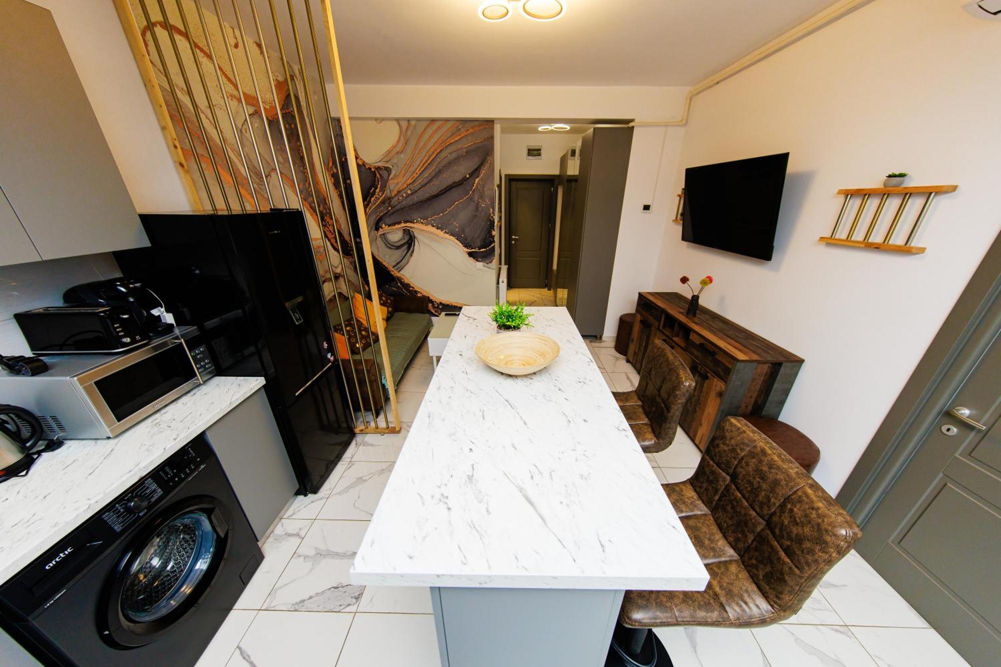 Studios & Apartments Palas By Glam Apartments Jászvásár Kültér fotó