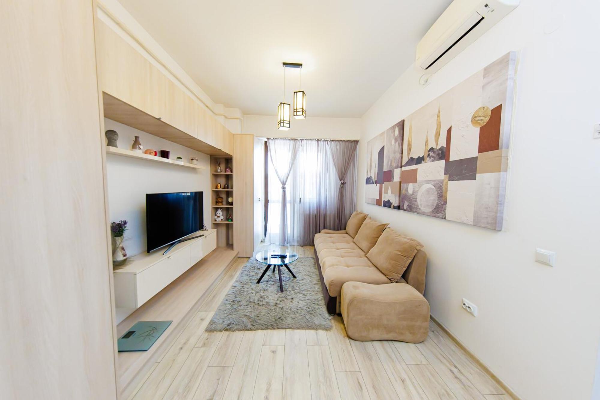 Studios & Apartments Palas By Glam Apartments Jászvásár Kültér fotó