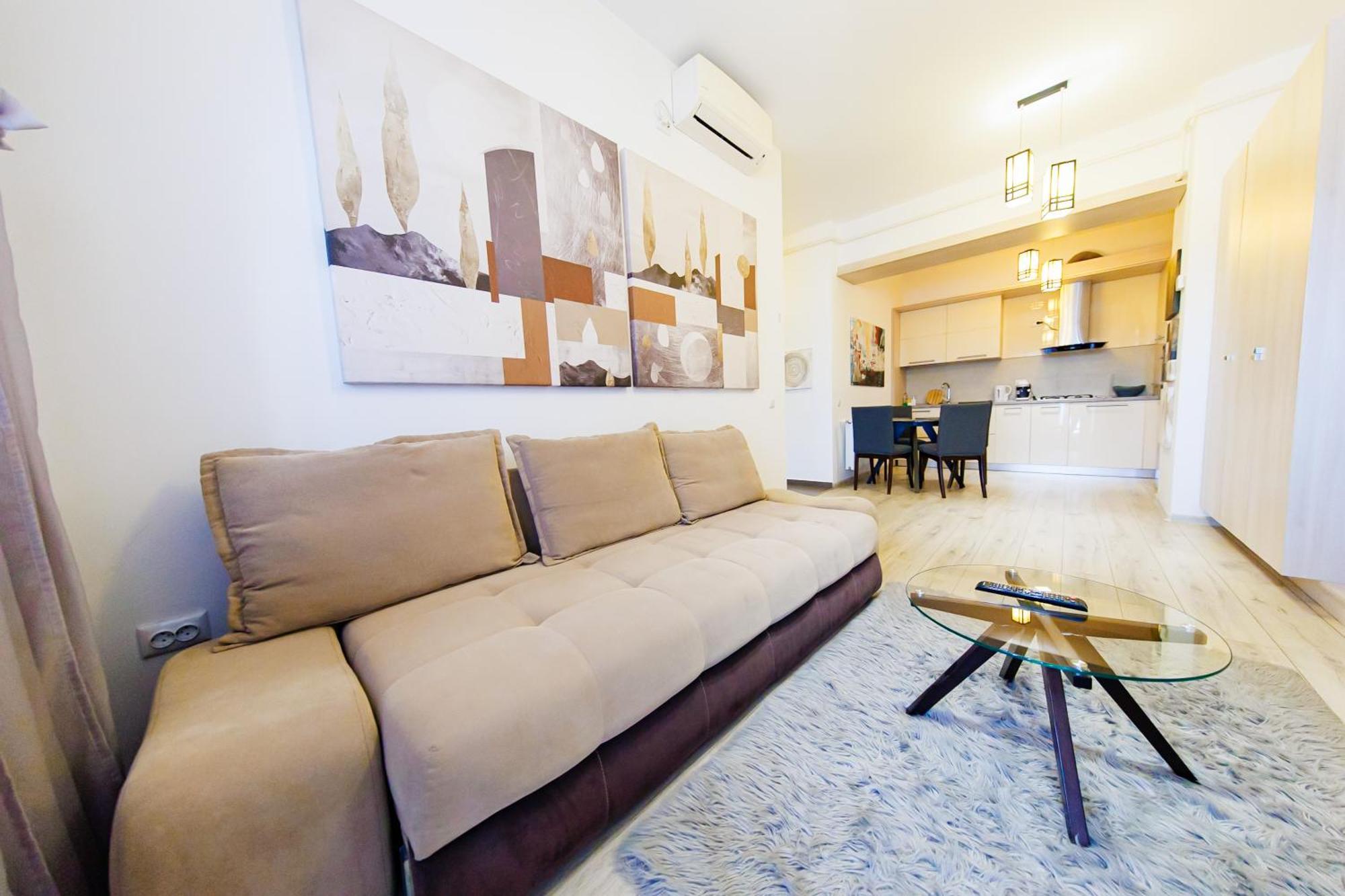 Studios & Apartments Palas By Glam Apartments Jászvásár Kültér fotó
